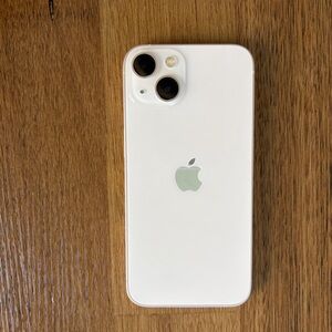 Apple iPhone 13 in Pink - AT&T